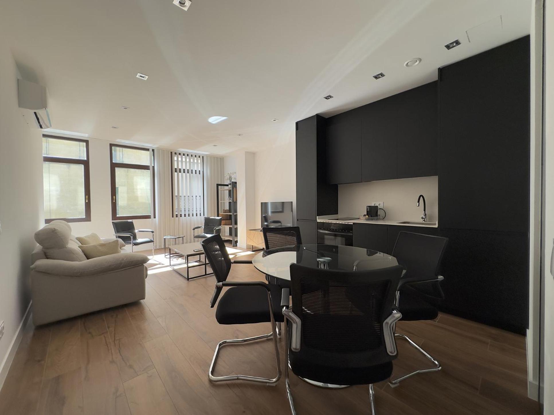 Apartamentos Alfisa Puerta Del Sol, Madrid