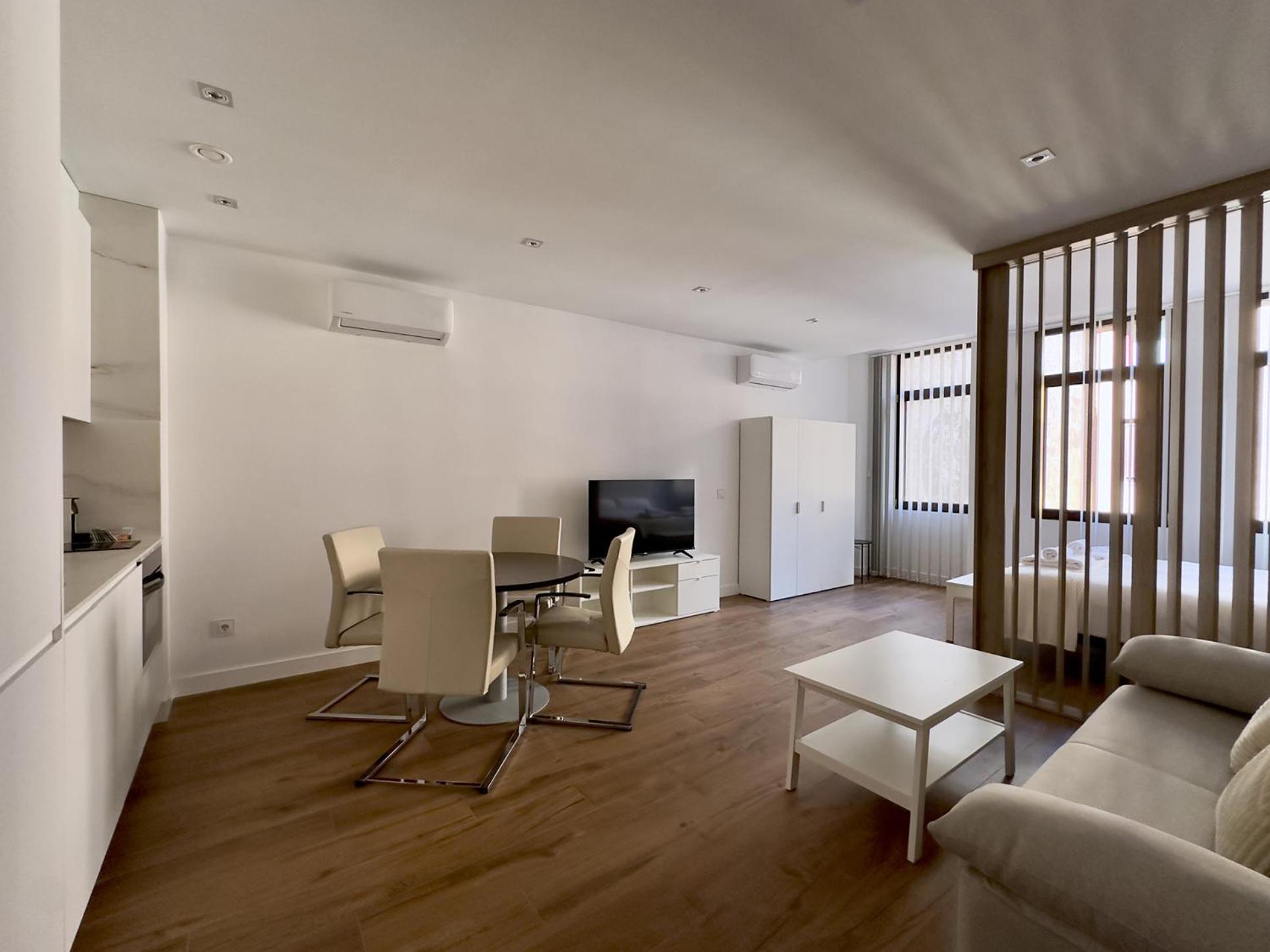 Apartamentos Alfisa Puerta Del Sol — Photos 3